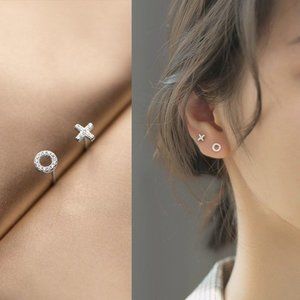 Letter X&O Asymmetry Studs Earrings w/CZ-ECZ016 SS083